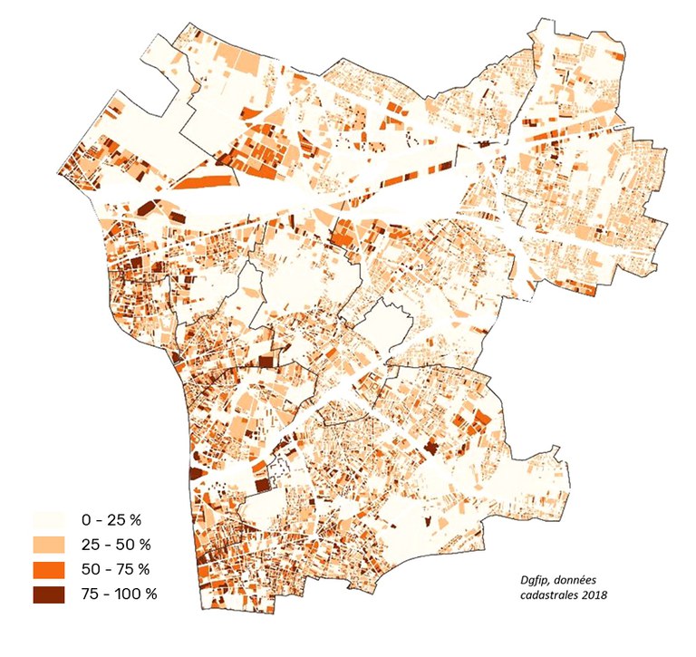 L'emprise au sol observée sur l'ensemble des espaces urbanisés