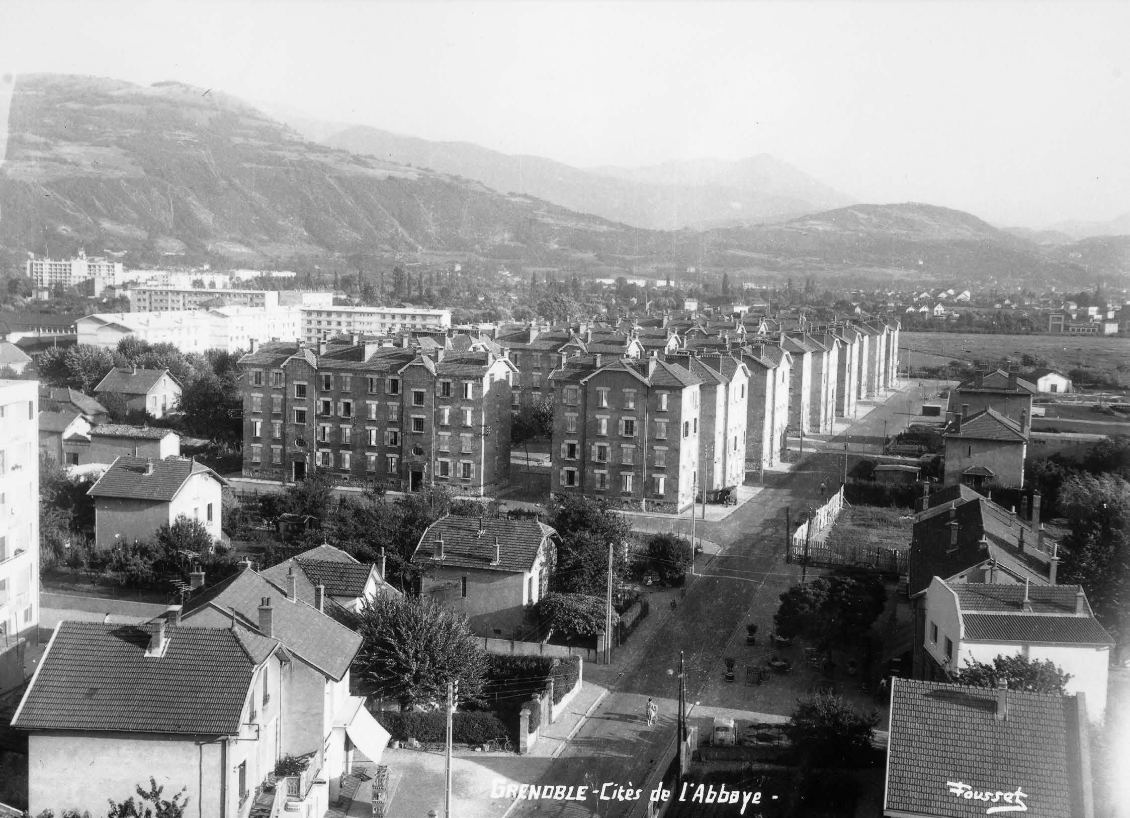 Grenoble_Cite_Abbaye_carte_postale.jpg