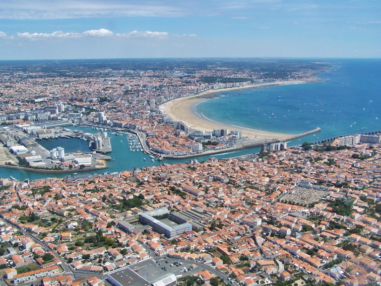 Les_Sables-d'Olonne_(2010).jpg