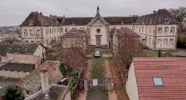 hopital saint gabriel.jpg