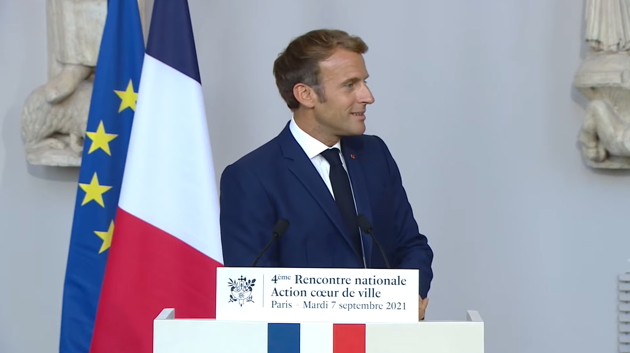 acv emmanuel macron.PNG