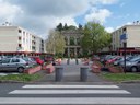 La Celle Saint-Cloud - Domaine de Beauregard - Place de Bendern CCBYSA Poparm.jpg