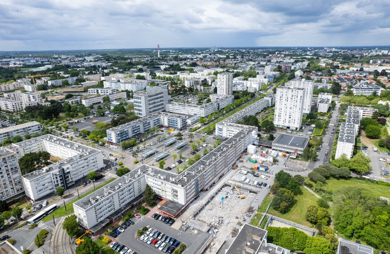 Nantes_Métropole_Grand_Bellevue_transitoire_photo_Mendes_France.png