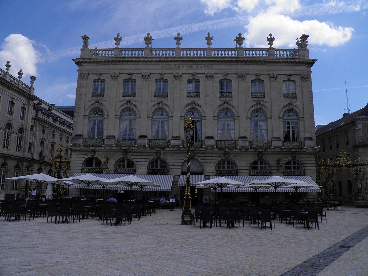 Hotel de la Reine Nancy (Wikimedia Commons)..jpg