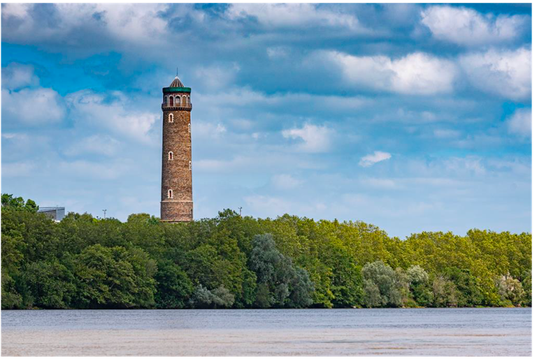 Coueron Rives de Loire Tour à Plomb.png