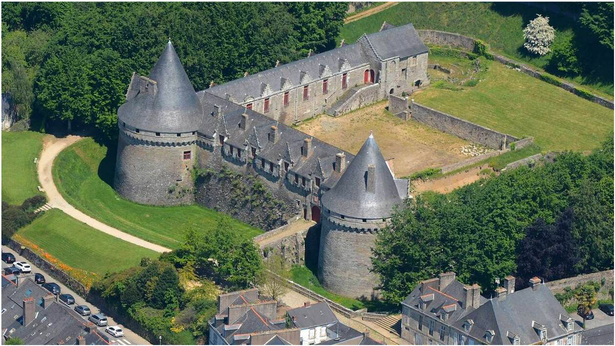 Pontivy chateau de Rohan.png