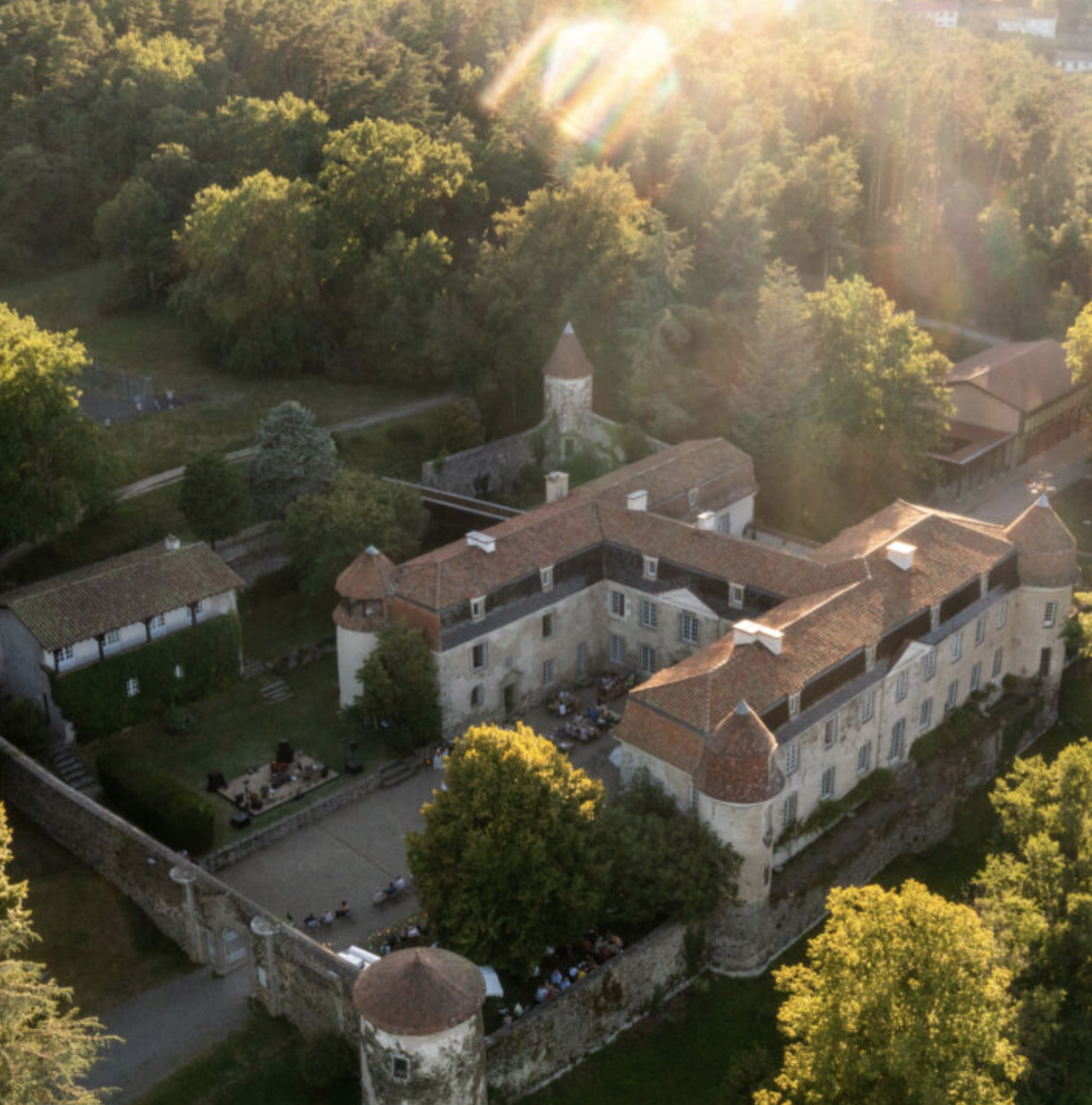 Marcoux_château de Goutelas.png