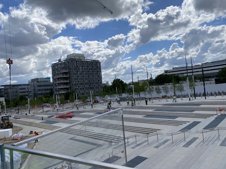 Saint-Denis-Pleyel gare GPE_esplanade.jpg