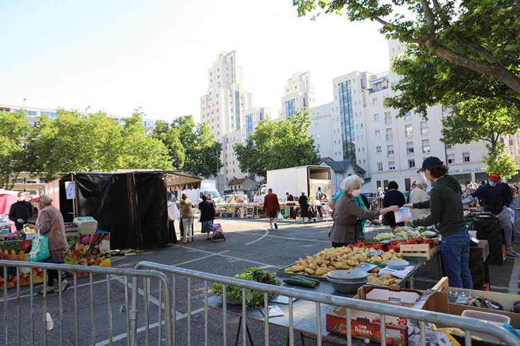 Place Chanoine Boursier.jpg