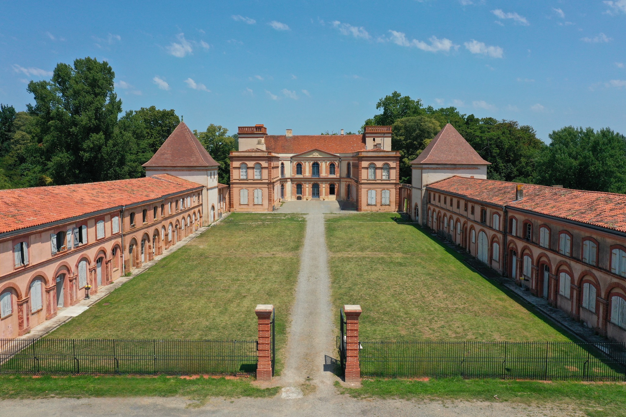 Pinsaguel_photo chateau confluences.jpg