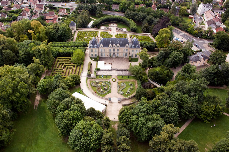 Chateau Auvers_Vue du ciel.jpg